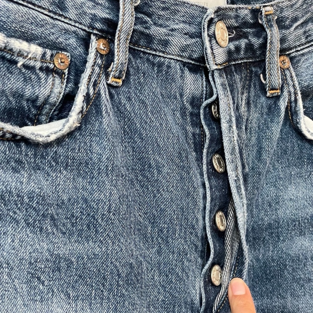 Agolde Riley High Rise Cropped Straight Jeans in Frequency - Picture 12 of 16